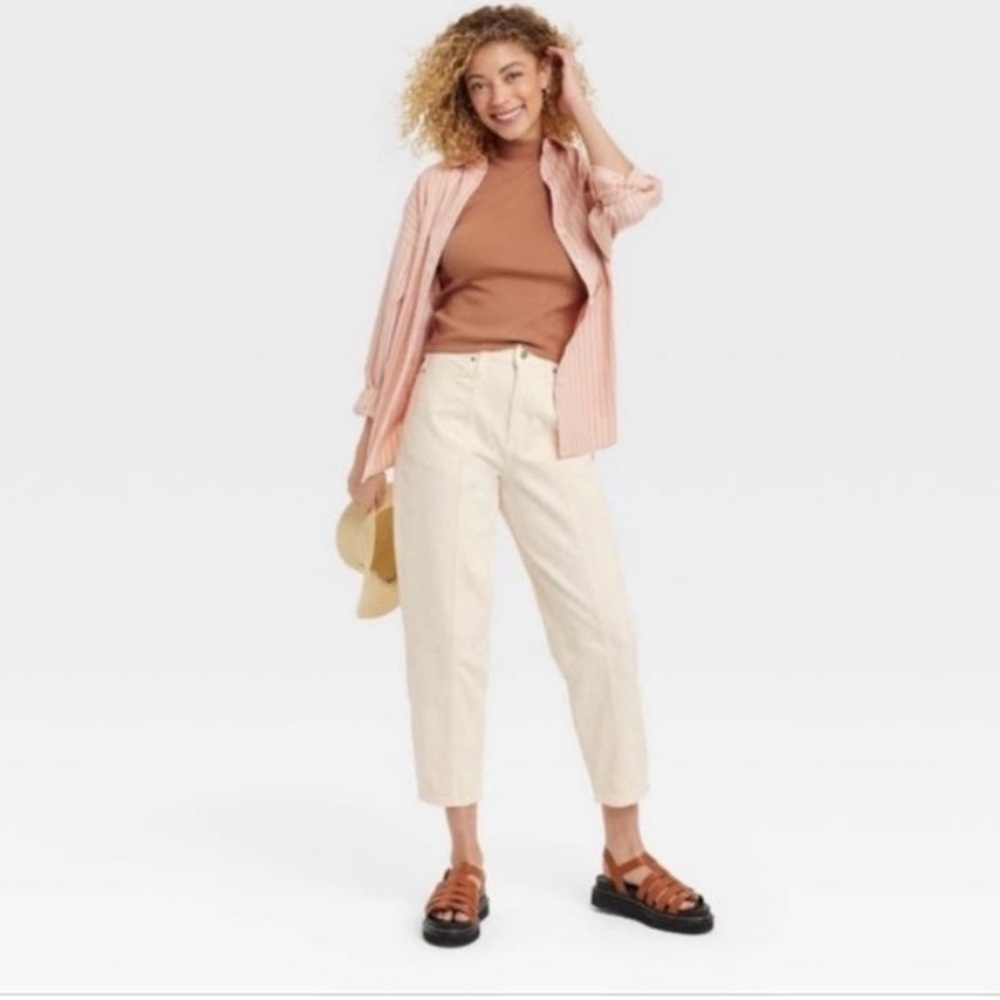 NWT - A New Day Tapered Leg, highest rise, relaxed Hip & Thigh.  Women’s size 18